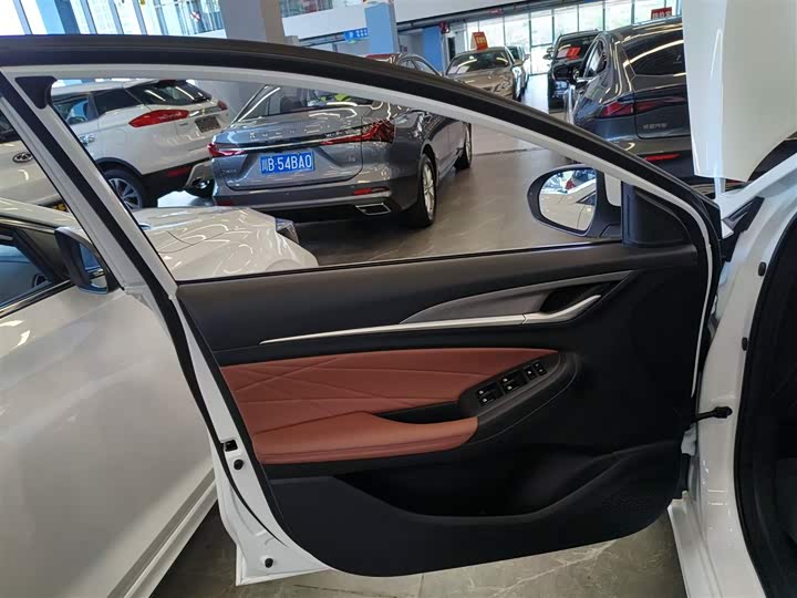 Фото 28 - Changan Eado Plus