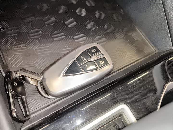 Фото 9 - Changan Eado Plus