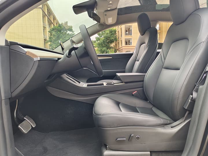 Фото 23 - Tesla Model Y