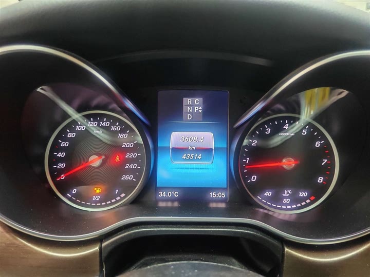 Фото 5 - Mercedes-Benz V-Class