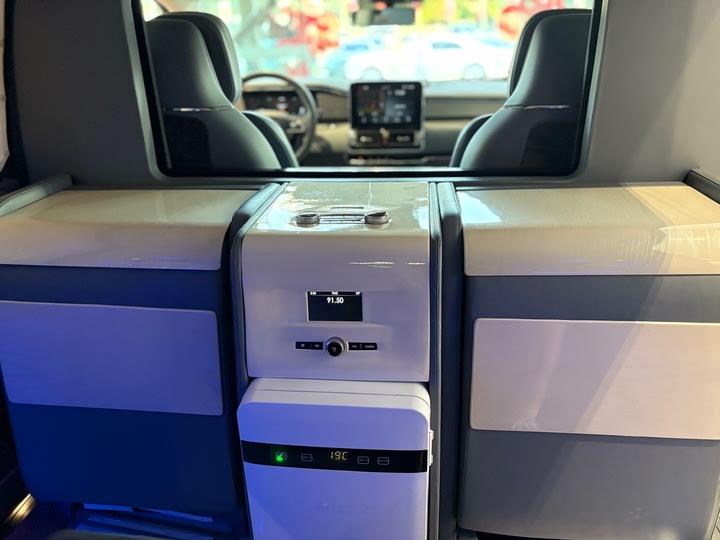 Фото 20 - Lincoln Navigator