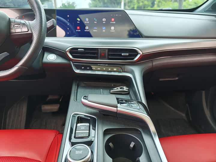 Фото 10 - Changan UNI-T