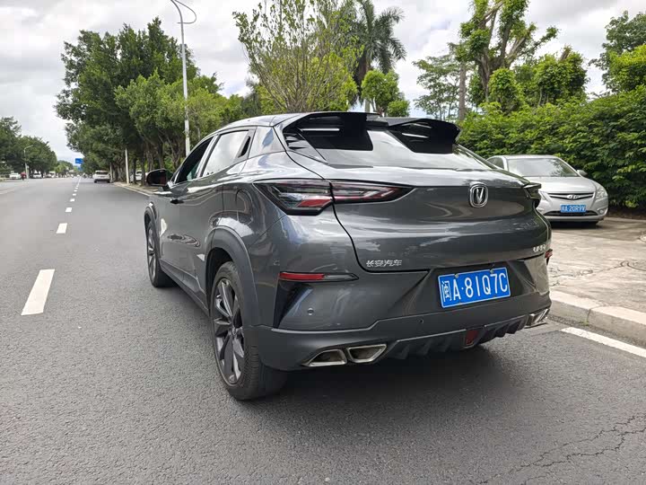 Фото 12 - Changan UNI-T