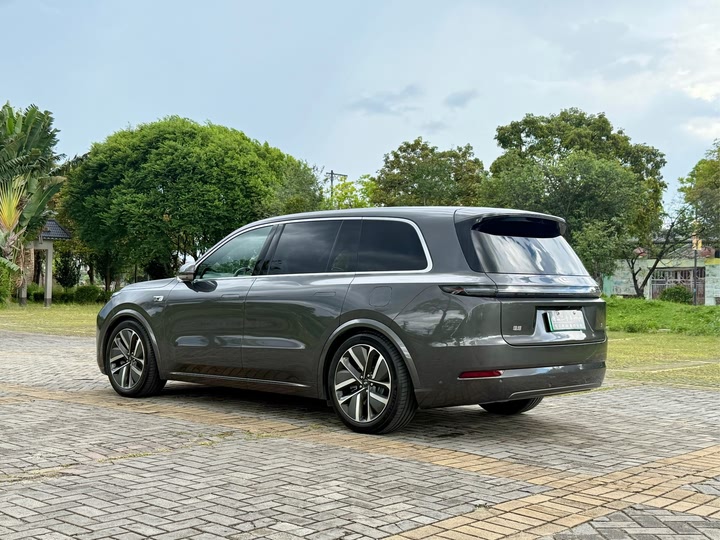 Фото 22 - LiXiang L9