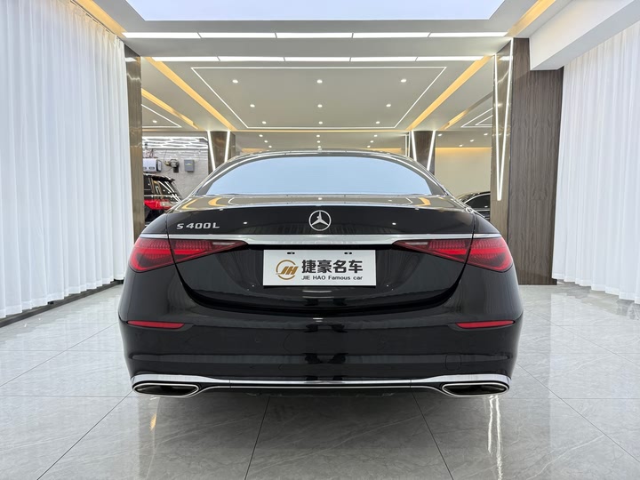 Фото 14 - Mercedes-Benz S-Class