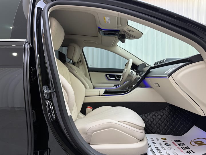 Фото 8 - Mercedes-Benz S-Class