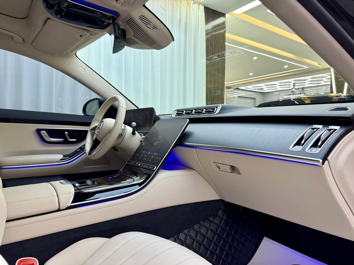 Фото 9 - Mercedes-Benz S-Class