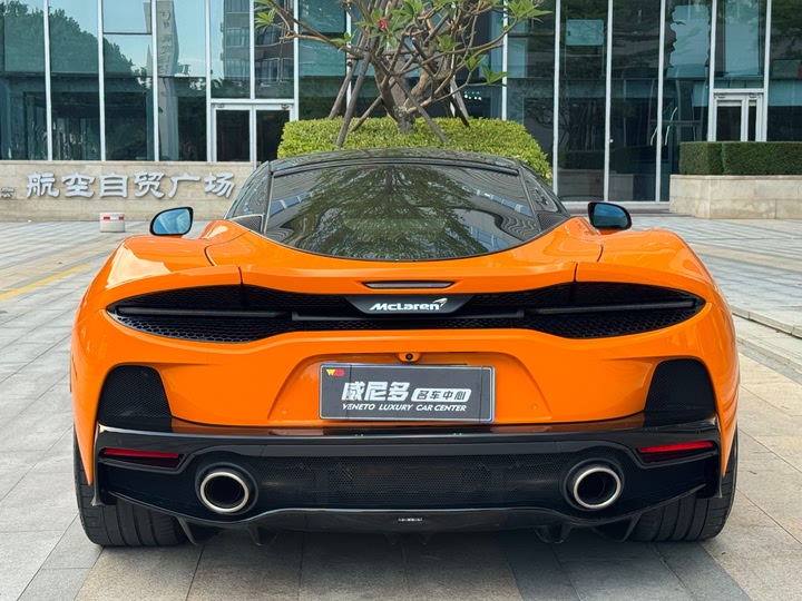 Фото 18 - McLaren GT