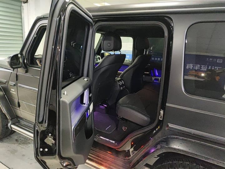 Фото 6 - Mercedes-Benz G-Class AMG