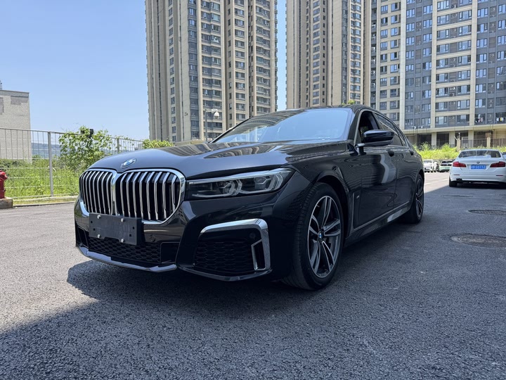 Фото 1 - BMW 7 Series