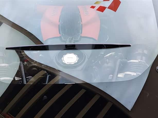 Фото 4 - Ferrari F8