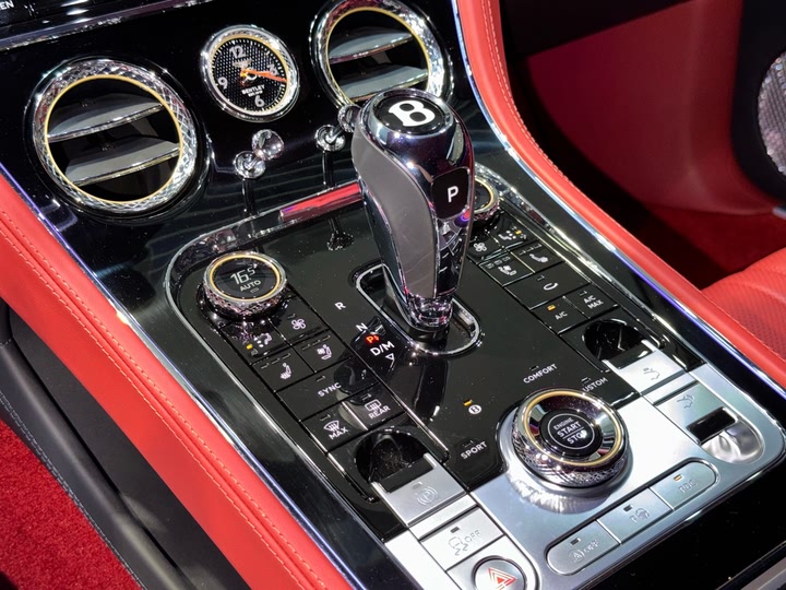 Фото 12 - Bentley Continental GT