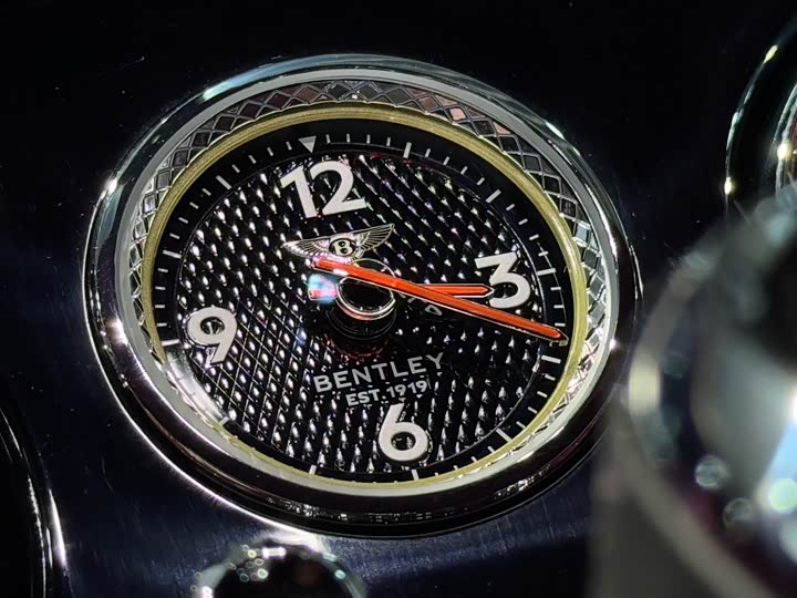 Фото 14 - Bentley Continental GT