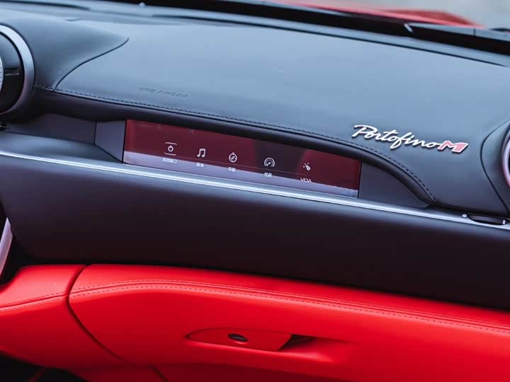 Фото 7 - Ferrari Portofino