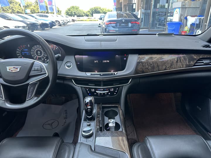 Фото 14 - Cadillac CT6