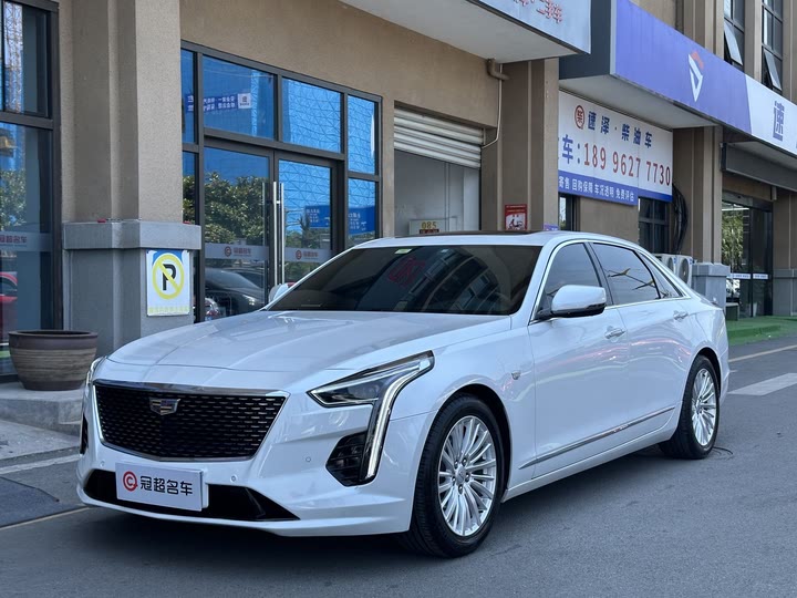 Фото 2 - Cadillac CT6