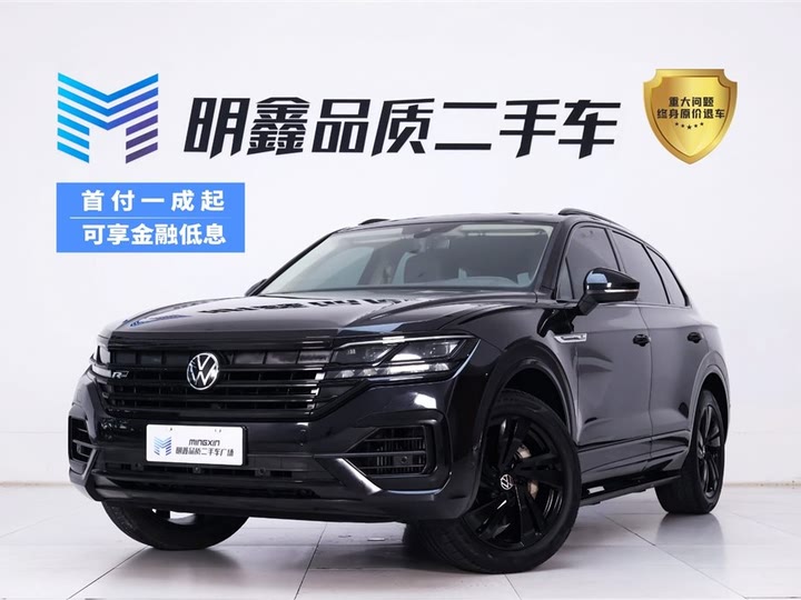 Фото 1 - Volkswagen Touareg