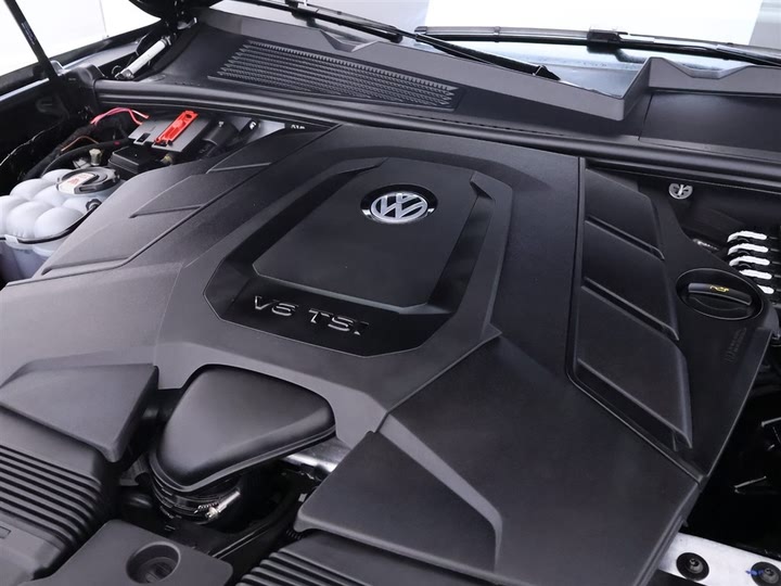 Фото 25 - Volkswagen Touareg