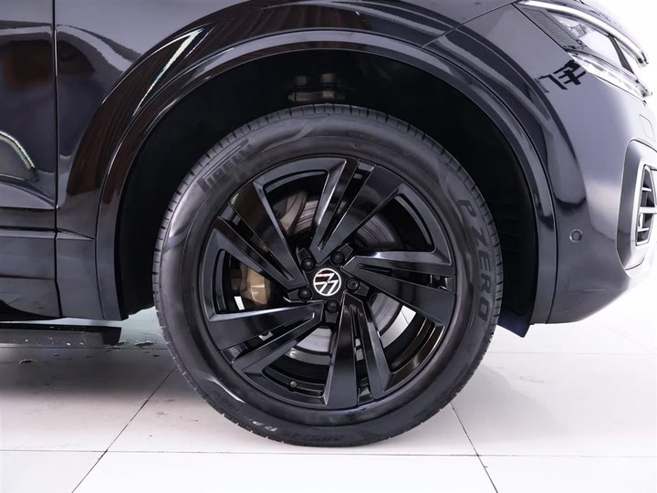 Фото 6 - Volkswagen Touareg