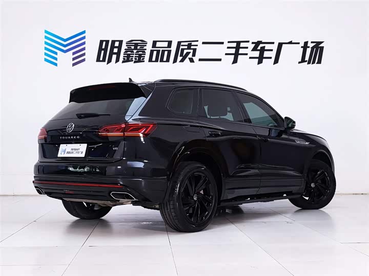 Фото 7 - Volkswagen Touareg