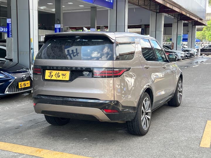 Фото 11 - Land Rover Discovery