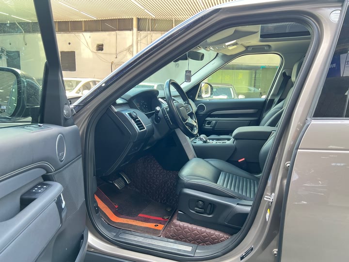 Фото 8 - Land Rover Discovery