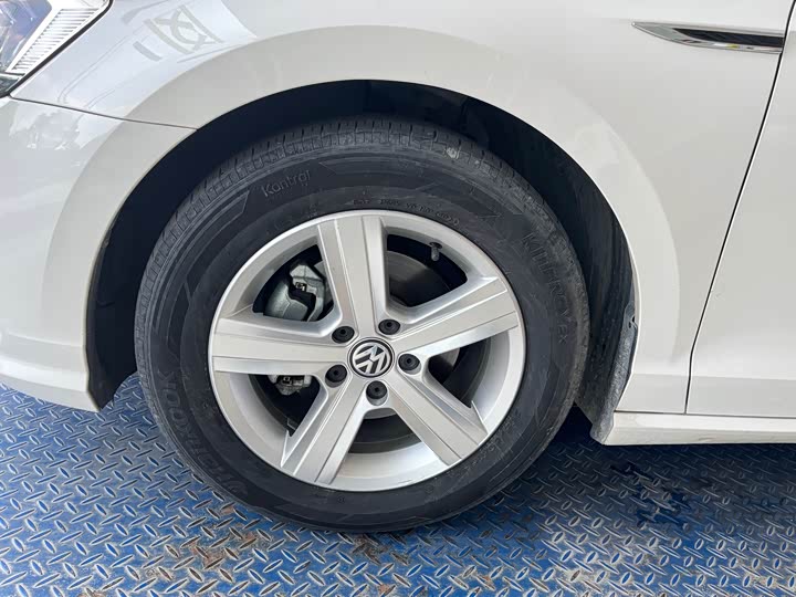 Фото 11 - Volkswagen Lamando L