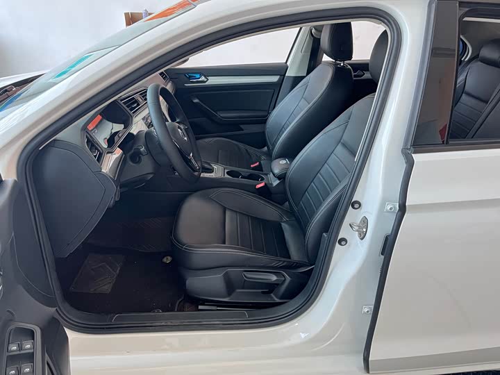 Фото 4 - Volkswagen Lamando L