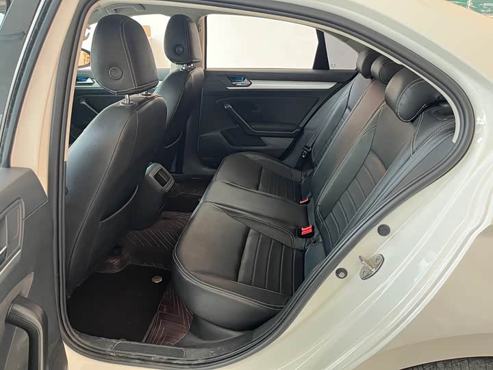 Фото 5 - Volkswagen Lamando L