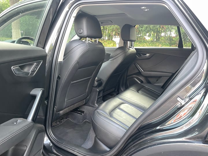 Фото 11 - Audi Q2L