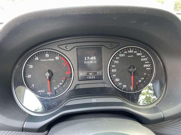 Фото 20 - Audi Q2L