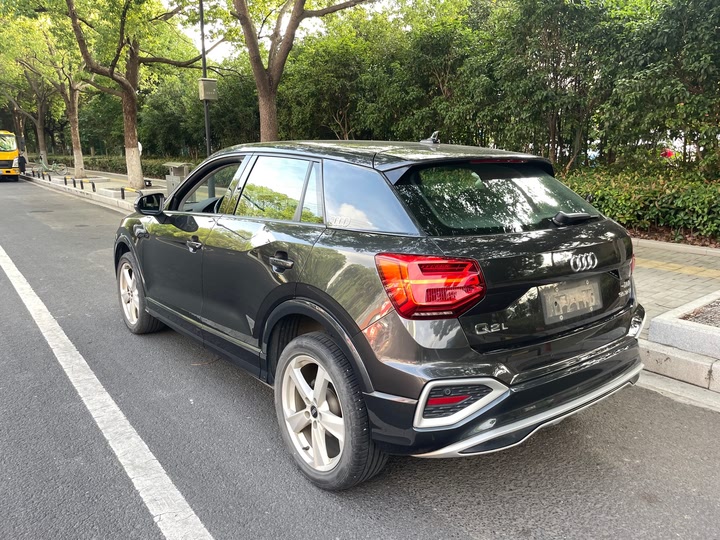 Фото 4 - Audi Q2L