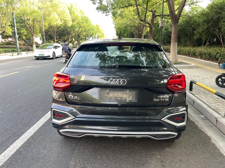 Фото 5 - Audi Q2L