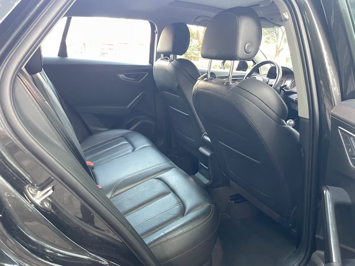 Фото 9 - Audi Q2L