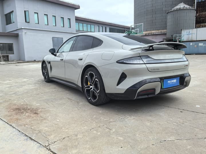 Фото 4 - Xiaomi SU7