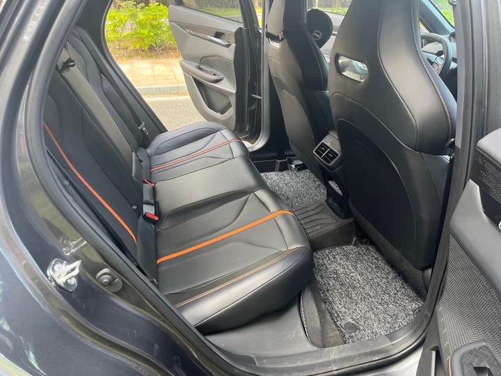 Фото 10 - Changan UNI-V