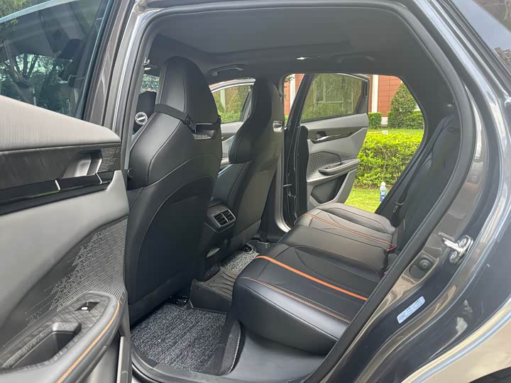 Фото 8 - Changan UNI-V