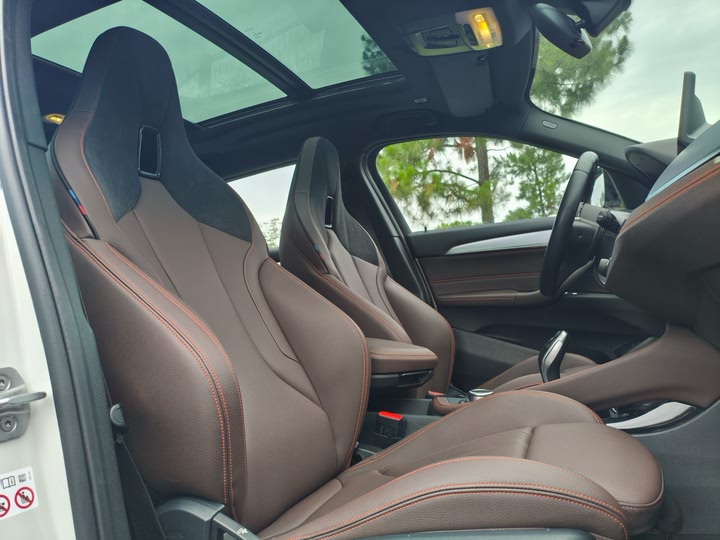 Фото 13 - BMW X2