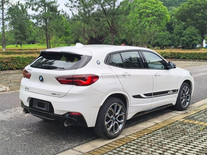 Фото 14 - BMW X2