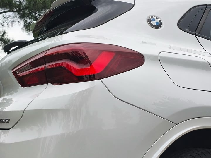 Фото 15 - BMW X2