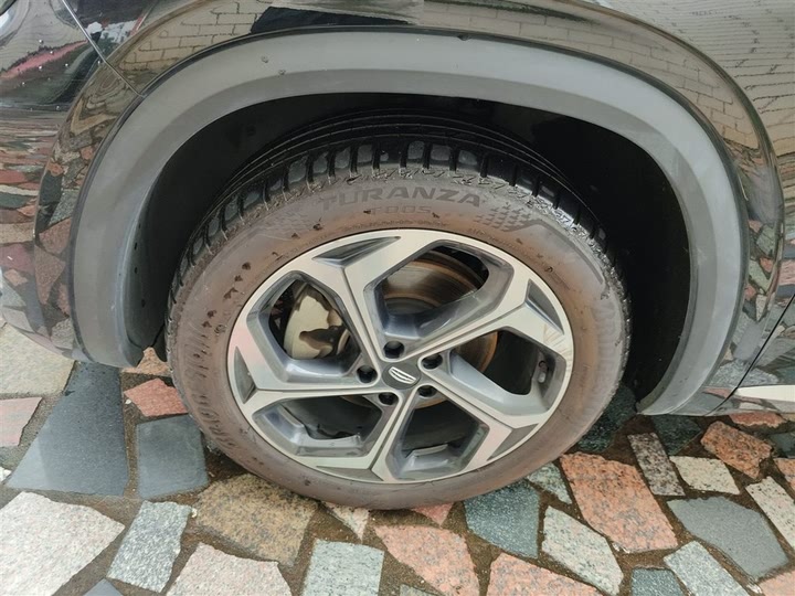 Фото 23 - Geely Monjaro