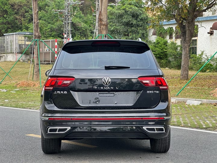Фото 4 - Volkswagen Tiguan L Pro