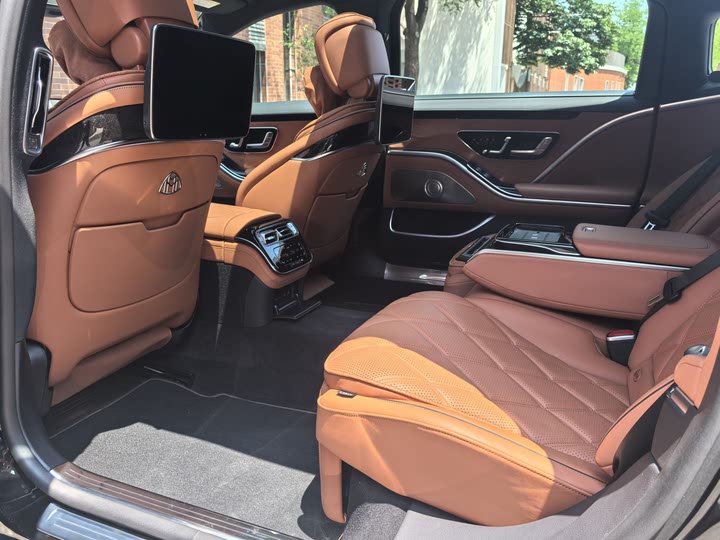 Фото 19 - Mercedes-Benz Maybach S-Class