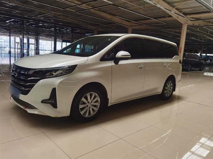 Фото 2 - GAC Trumpchi M6