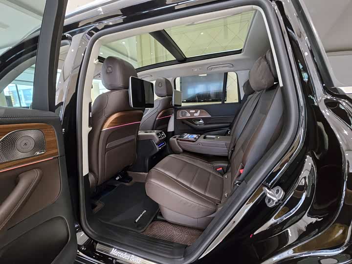 Фото 11 - Mercedes-Benz GLS-Class