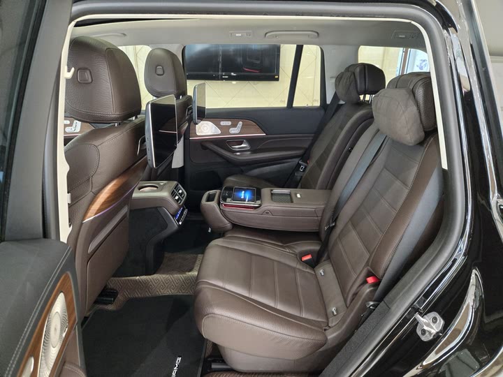 Фото 12 - Mercedes-Benz GLS-Class