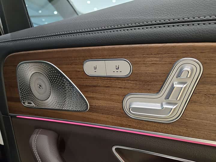 Фото 27 - Mercedes-Benz GLS-Class