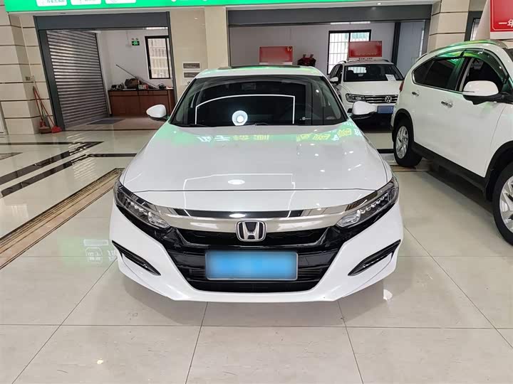 Фото 3 - Honda Accord