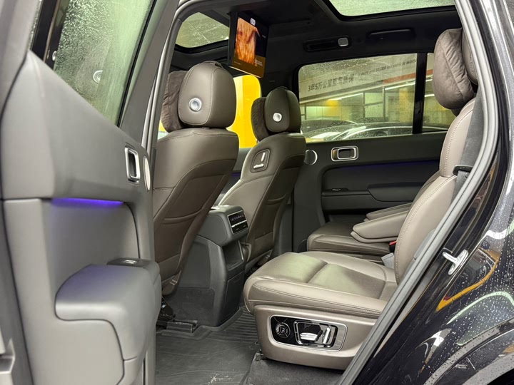 Фото 8 - LiXiang L8