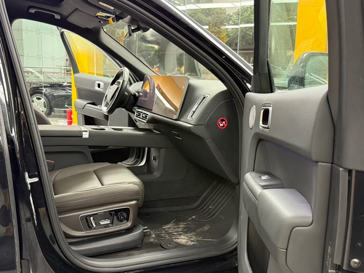 Фото 9 - LiXiang L8